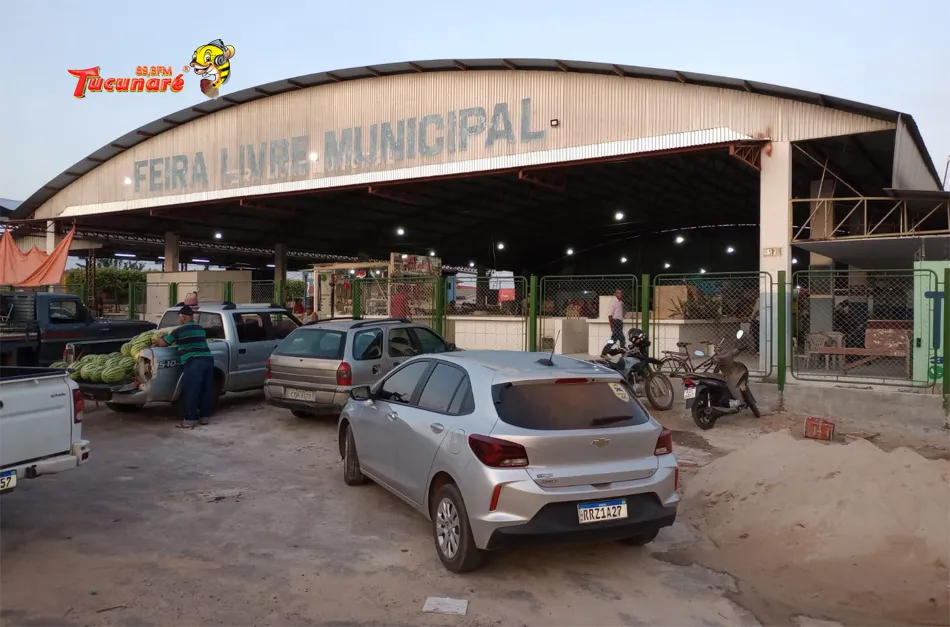 Com ordem de serviço liberada empreiteira visita a Feira Livre de Juara  para inicio das obras » Rádio Tucunaré - conteúdo inteligente