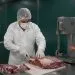 Em Juara “Arinos Show Agro” transforma desossa bovina em atração educativa para produtores e população no Stand da FAMATO