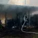 Estabelecimento comercial foi destruuido pelo fogo nesta sexta feira em Juara